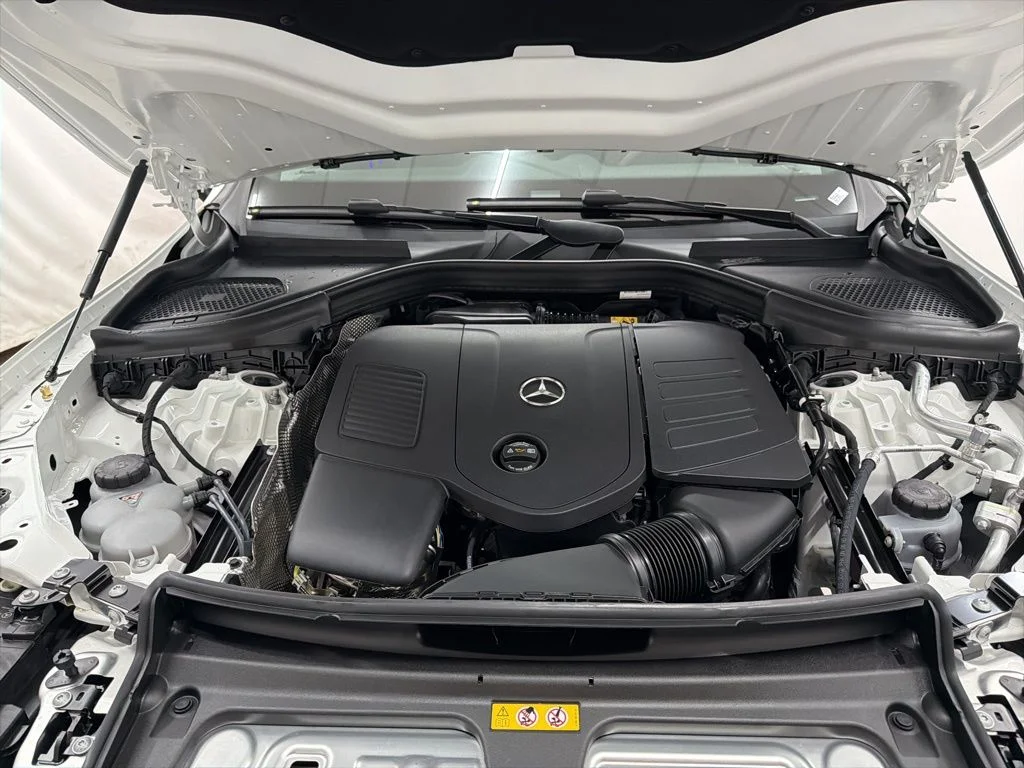 Used 2026 White Mercedes-Benz GLC 300 image 30