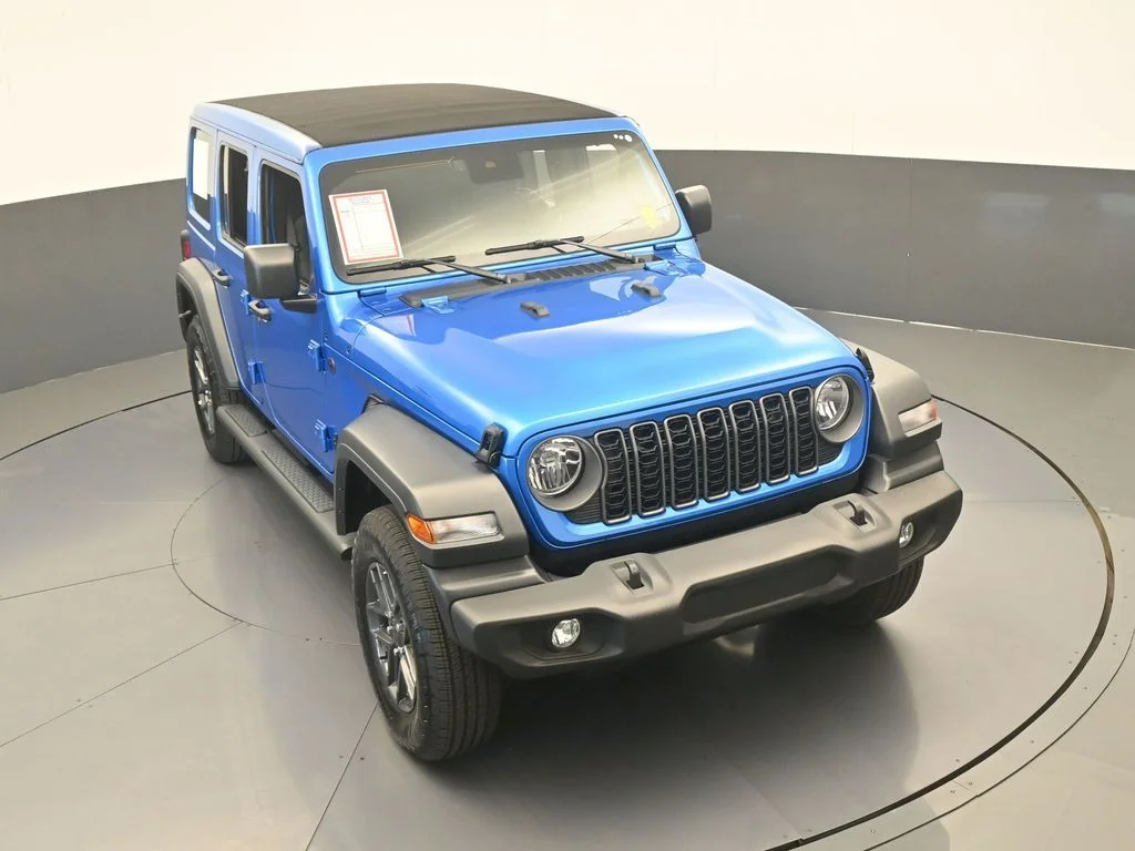 Used 2025 Hydro Blue Pearl Coat Jeep Sport S image 48