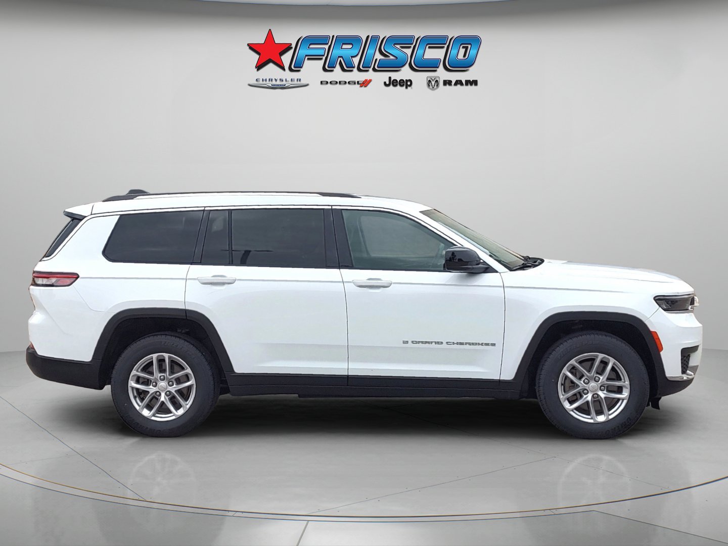 Used 2021 Bright White Clearcoat Jeep Laredo image 8
