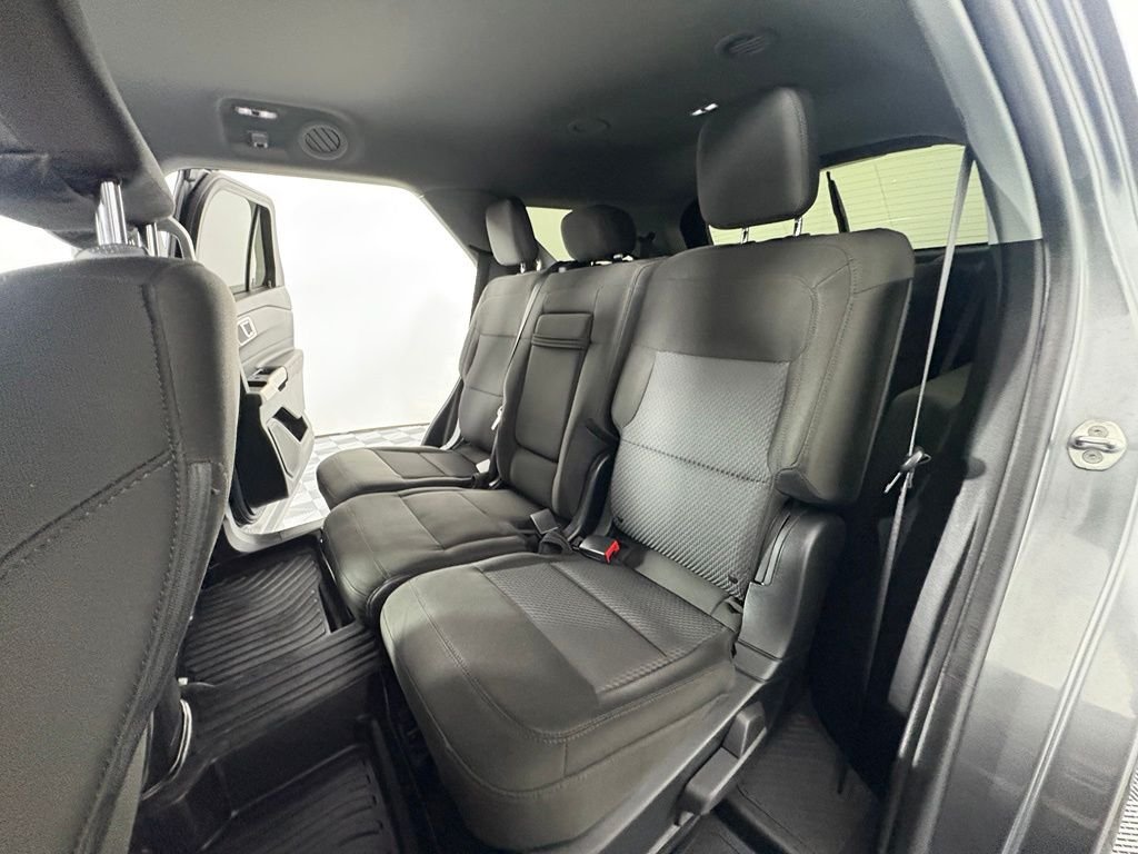Certified Used 2022 Gray Metallic Ford XLT image 17