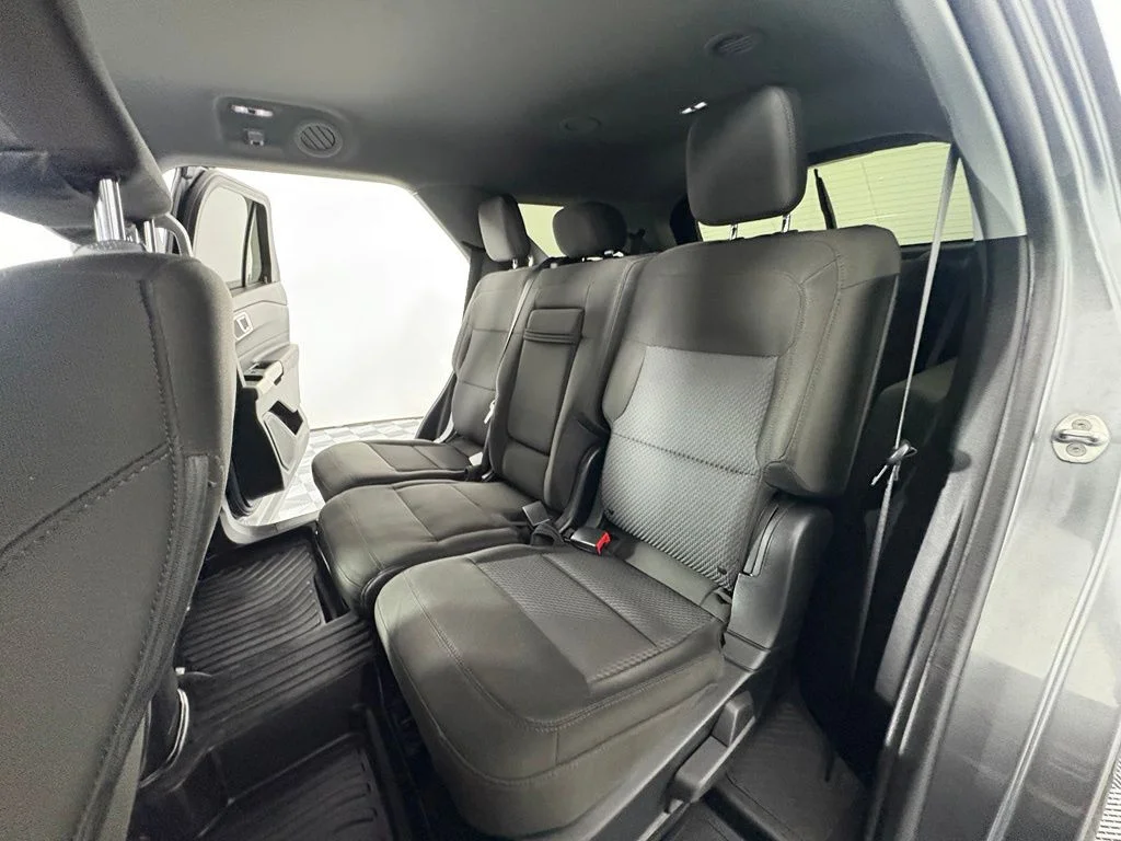 Used 2022 Gray Ford XLT image 17