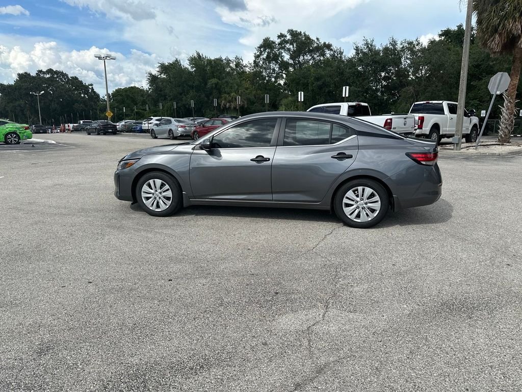2025 Nissan Sentra S - Photo 6