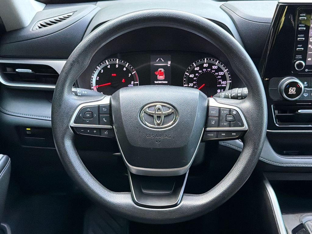 Used 2022 Beige Toyota L image 23