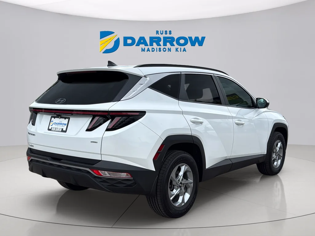 Used 2023 Serenity White Pearl Hyundai SEL image 5