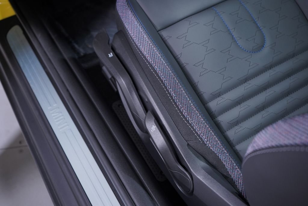 2026 MINI Hardtop 2 Door S - Photo 14