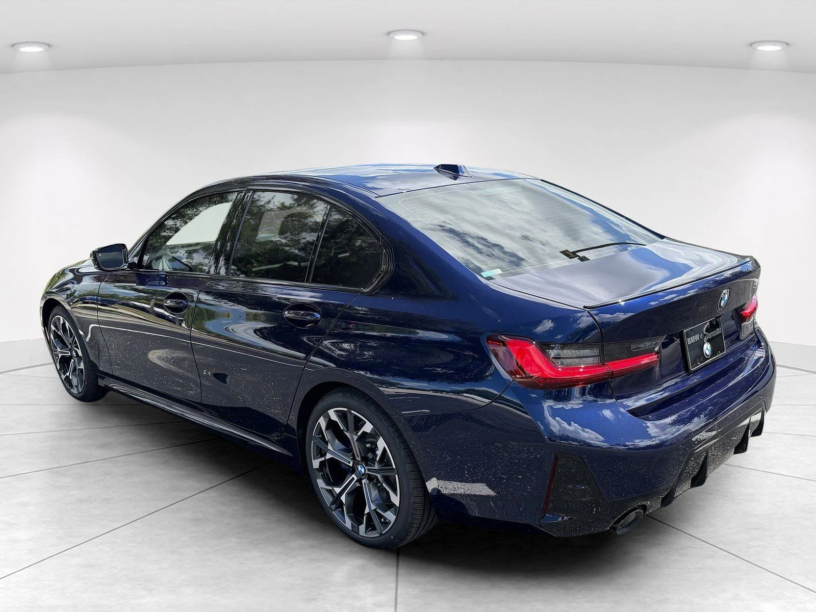 New 2026 Tanzanite Blue II Metallic BMW 330i image 5