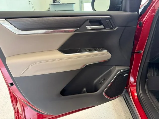 2026 GMC Acadia Elevation - Photo 47