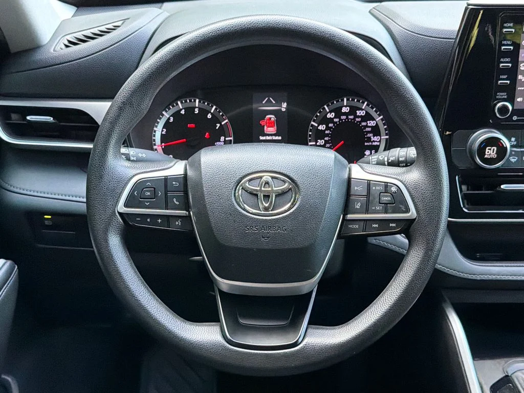 Used 2022 Beige Toyota L image 23