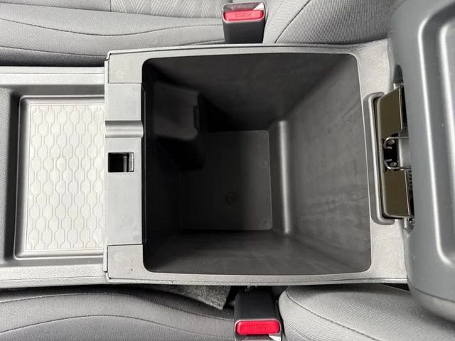 New 2026 Glacier White Nissan S image 24