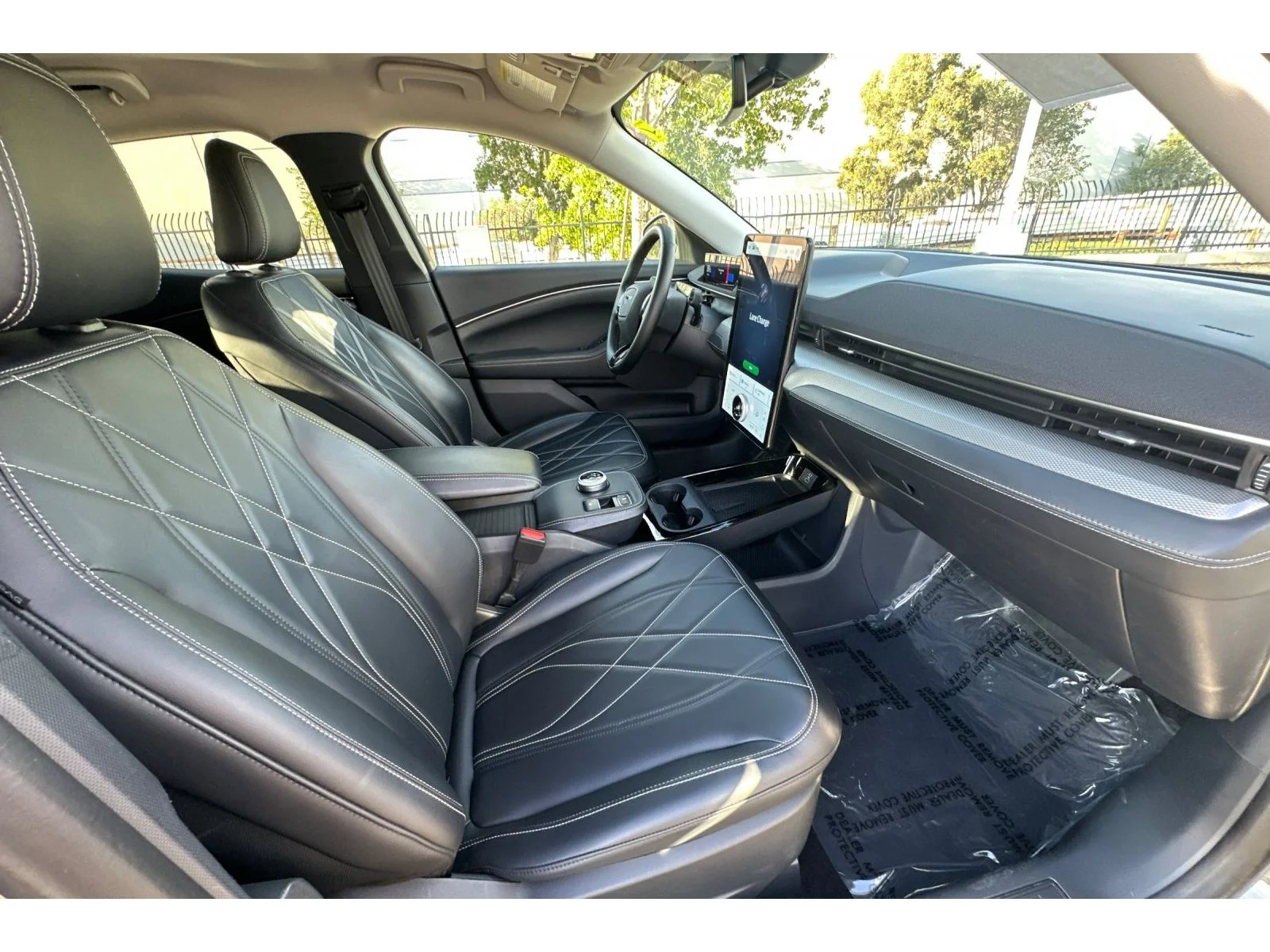 Used 2023 Carbonized Gray Metallic Ford Select image 19
