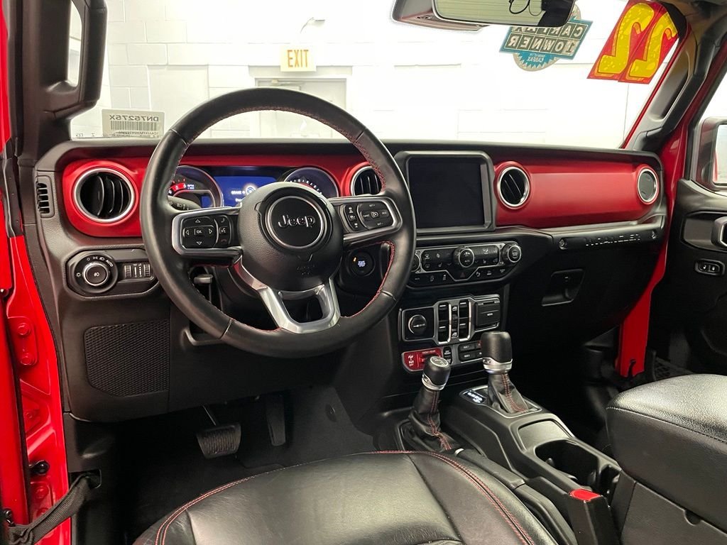 Used 2022 Red Jeep Unlimited Rubicon image 13
