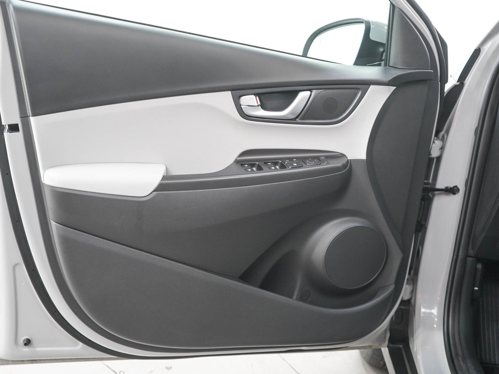 Certified Used 2023 Cyber Silver Hyundai SEL Auto FWD image 19