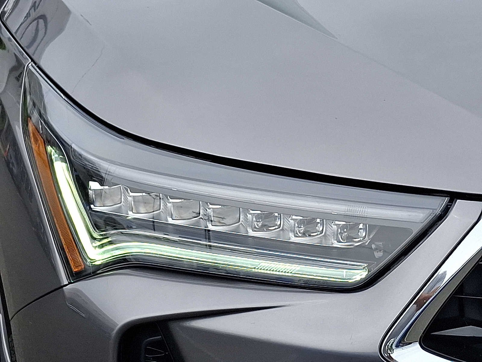 Certified Used 2024 Liquid Carbon Metallic Acura SH-AWD TECH image 10