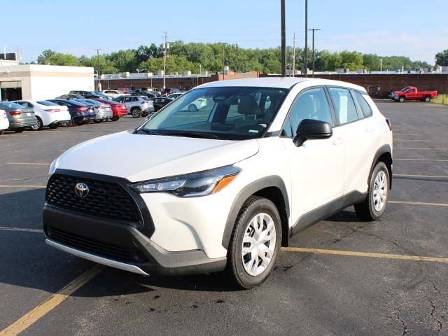 Used 2024 Pearl Toyota L image 2