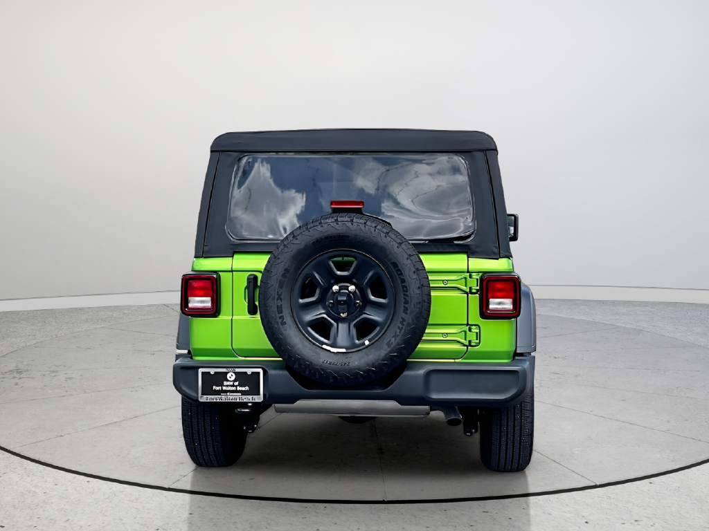 Used 2025 Green Jeep Sport image 5