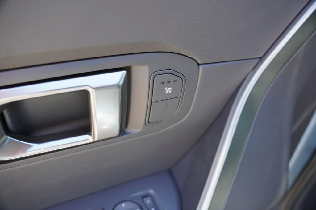 New 2027 Frost Blue Kia X-Line image 14