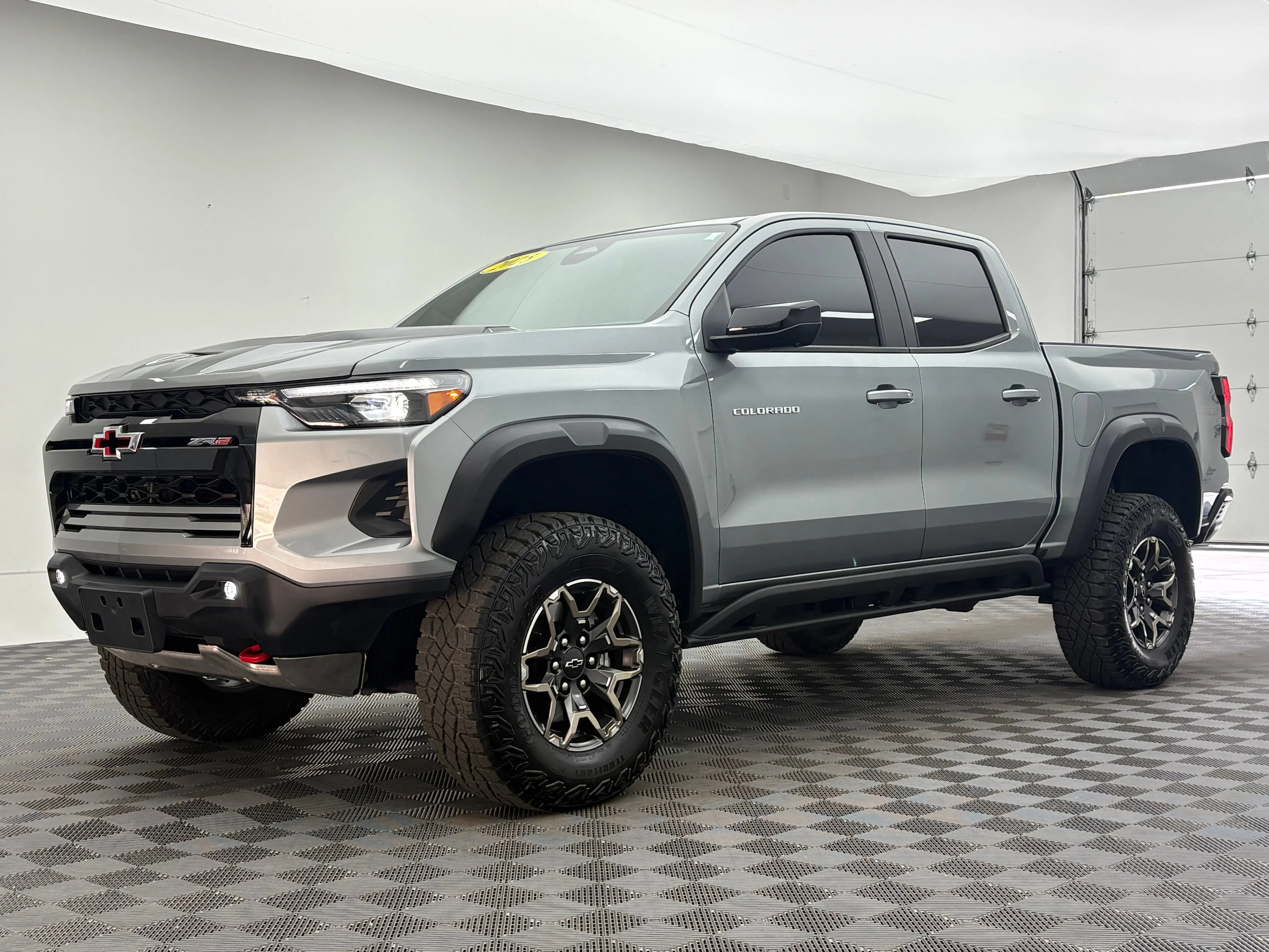 Used 2025 Sterling Gray Metallic Chevrolet ZR2 image 2