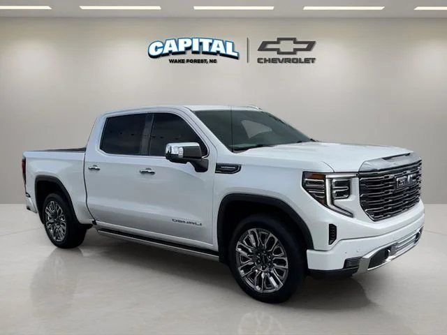 Used 2023 White GMC Denali Ultimate image 7
