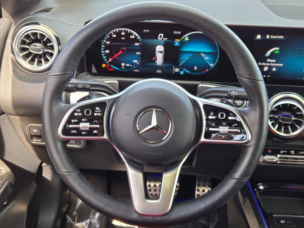 Used 2022 White Mercedes-Benz GLB 250 image 14