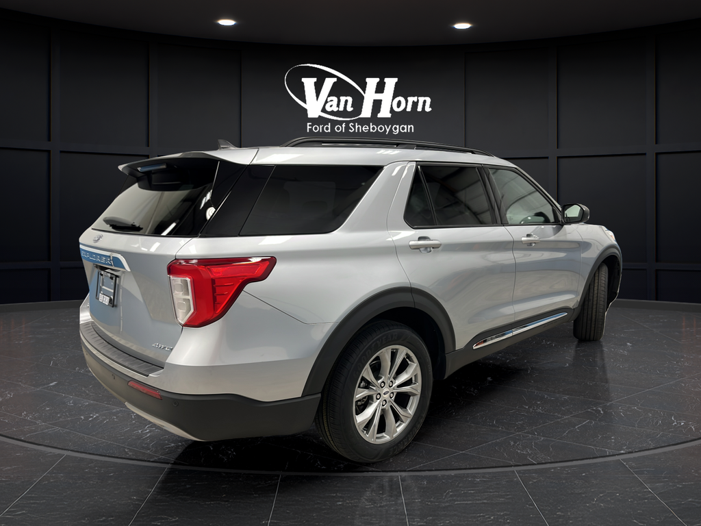 Used 2023 Iconic Silver Metallic Ford XLT image 7