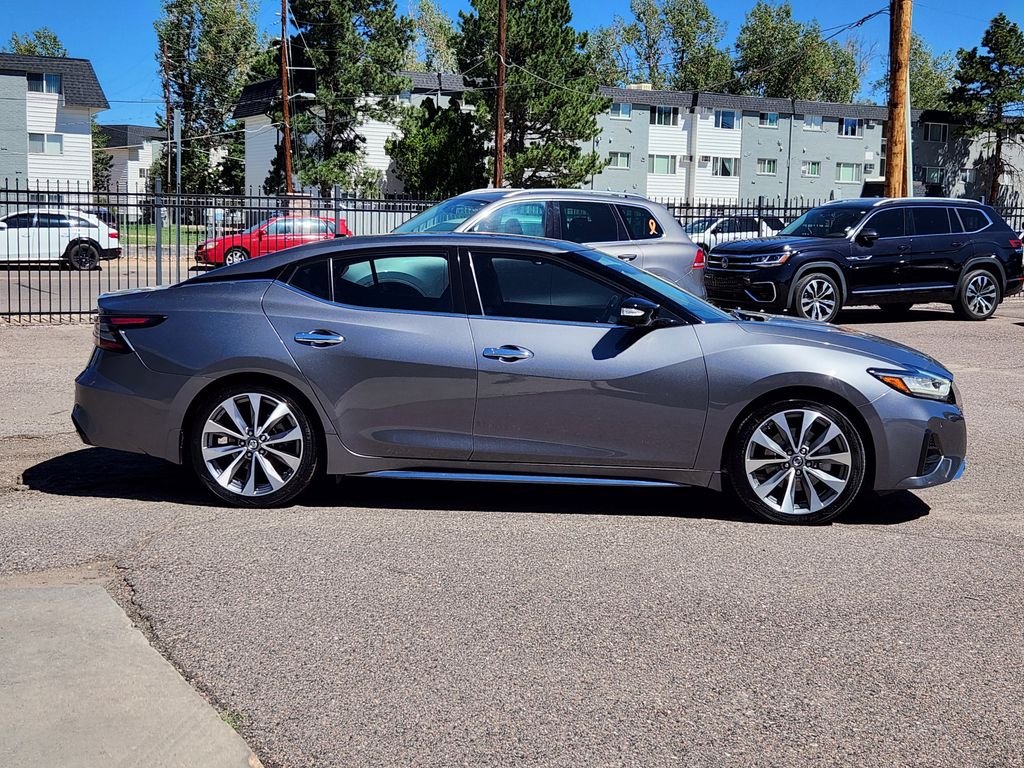 Certified Used 2022 Gray Nissan Platinum image 4