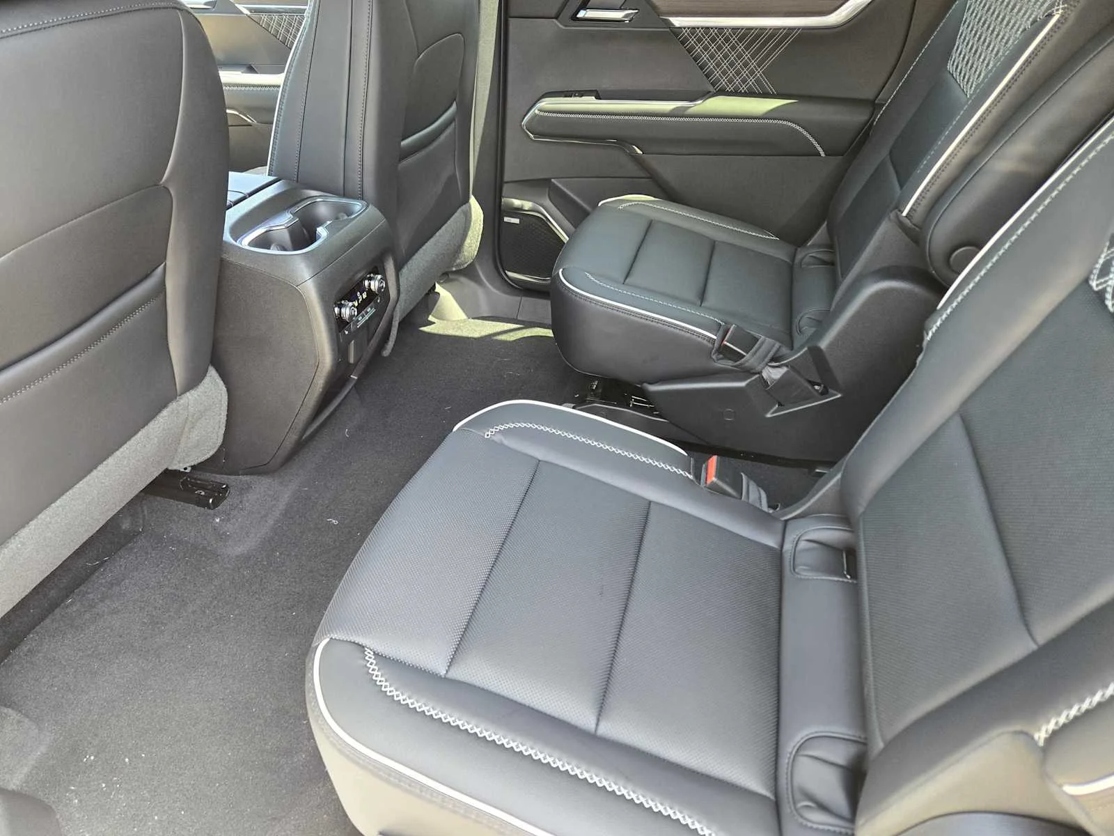New 2026 Glacier White Tricoat GMC Denali image 18