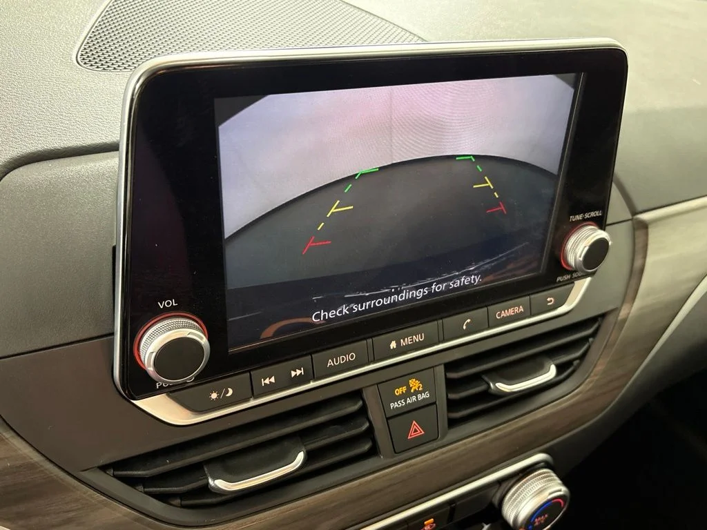 Used 2024 Black Nissan 2.5 SV image 40