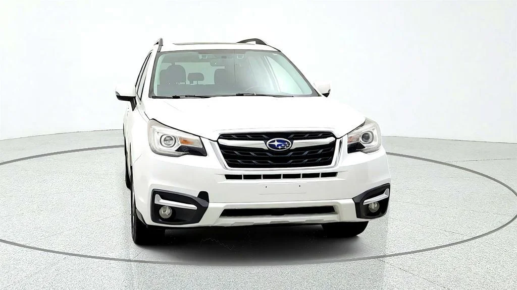 Used 2018 Crystal White Pearl Subaru 2.5i Touring CVT image 2