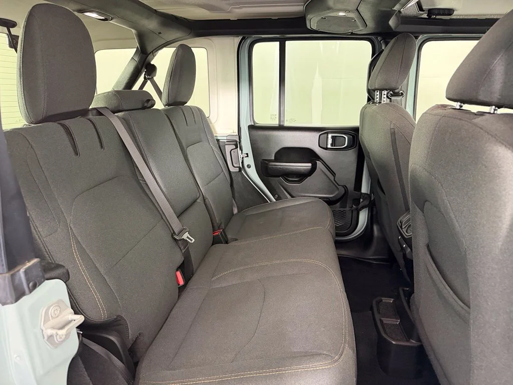 Used 2024  Jeep Willys 4xe image 18