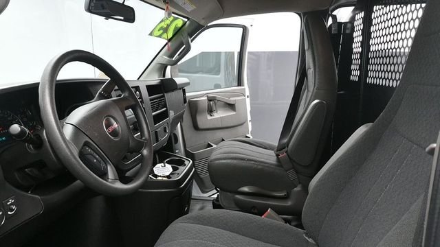 Used 2025 White GMC Work Van image 21