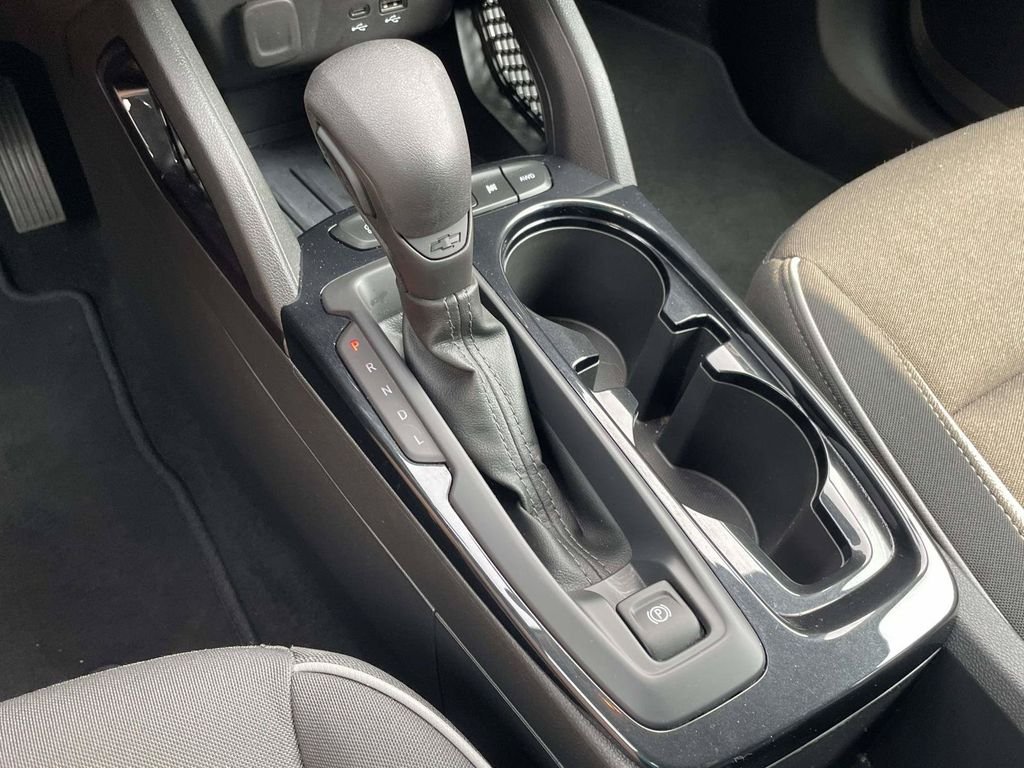 Used 2025 Gray Chevrolet LT image 19