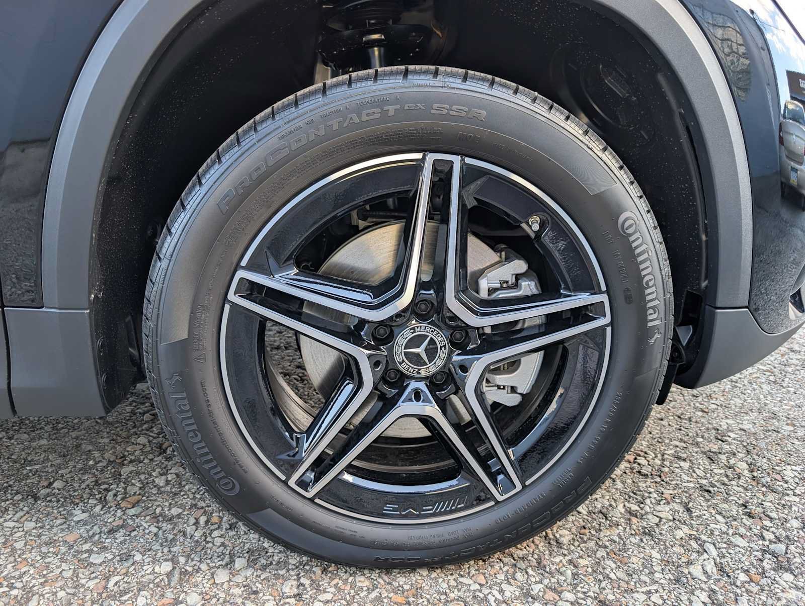 New 2026 Night Black Mercedes-Benz GLA 250 image 3