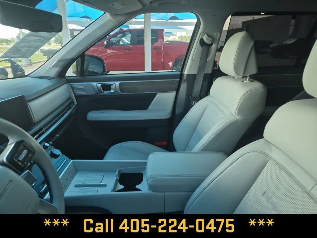 Used 2024 Black Hyundai Calligraphy image 22