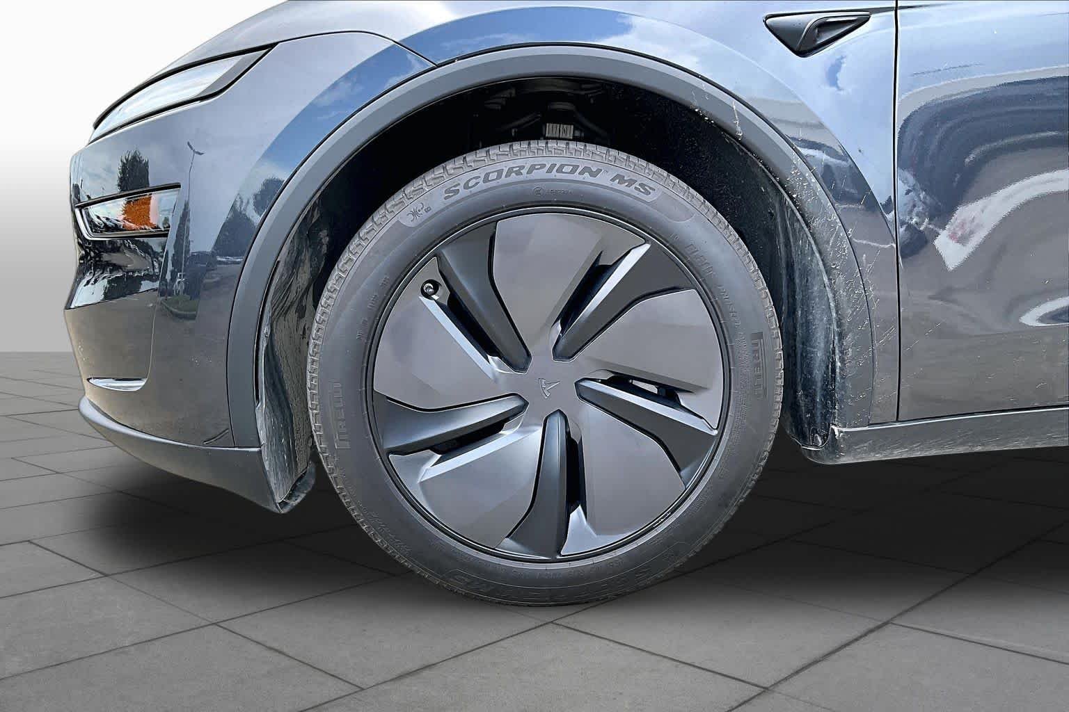 Used 2026 Diamond Black Tesla Premium image 8