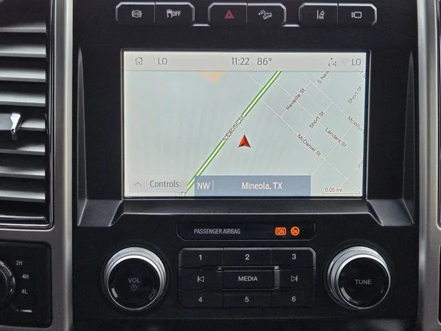 Used 2021 White Metallic Ford Platinum image 15