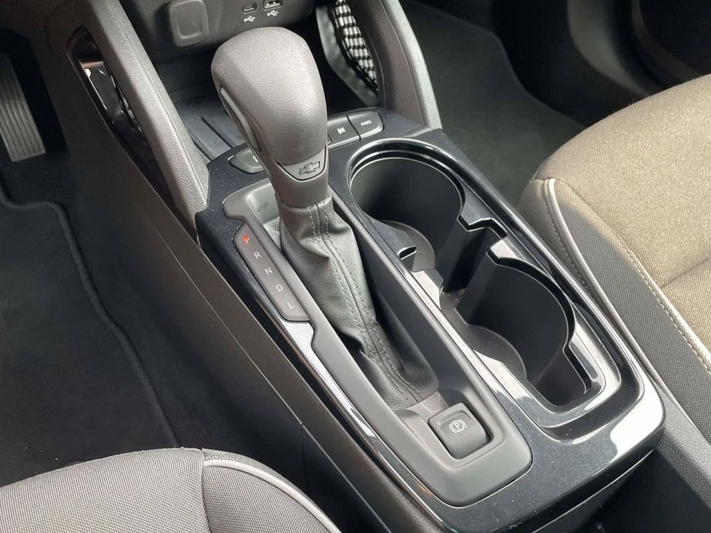 Used 2025 Gray Chevrolet LT image 19