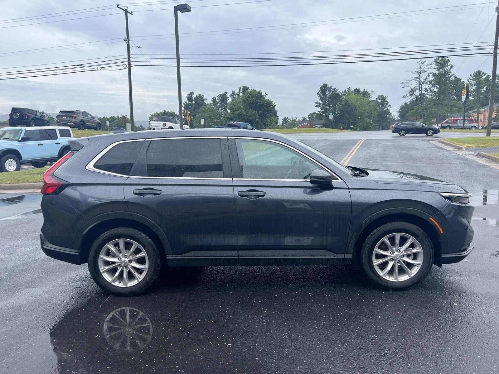Used 2025 Meteorite Gray Metallic Honda EX image 6