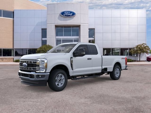 New 2026 Oxford White Ford XLT image 1