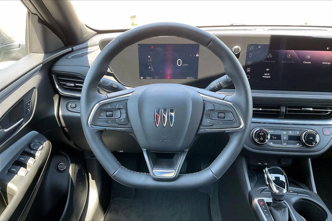 Used 2025 Gray Buick Preferred image 9