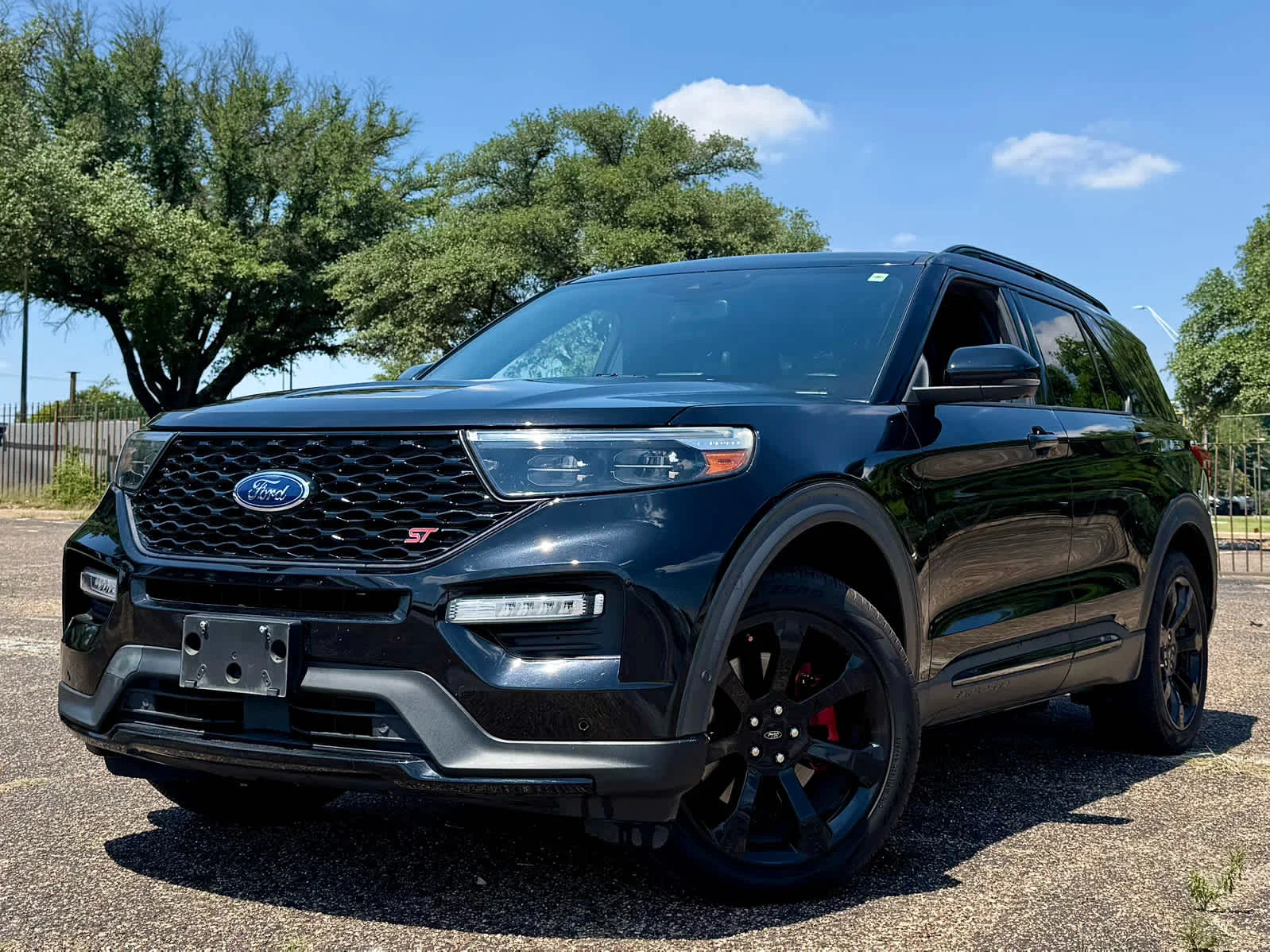 2020 Ford Explorer ST 4WD's photo