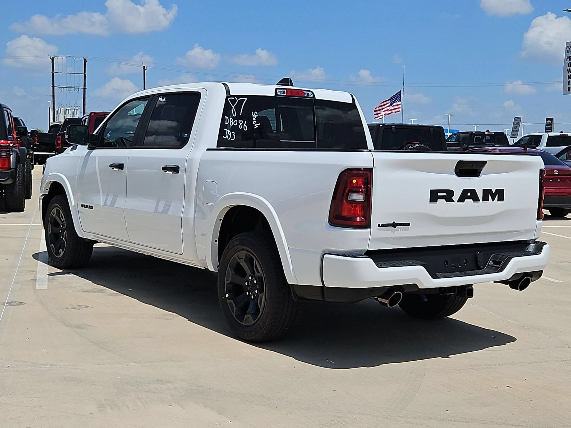 New 2027 Bright White Clearcoat RAM Big Horn/Lone Star image 5