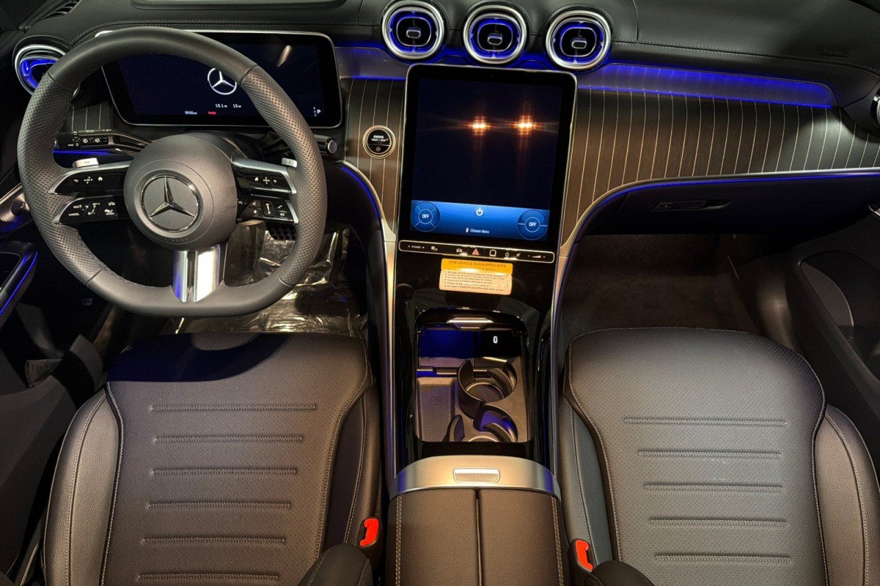 New 2026 Black Mercedes-Benz GLC 300 4MATIC® SUV image 12