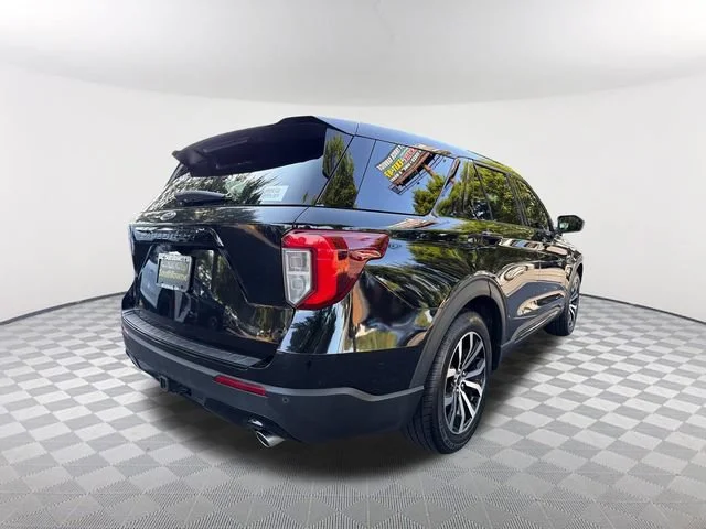 Used 2022 Black Ford ST-Line image 5