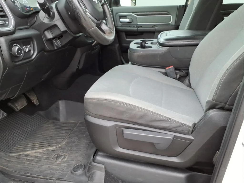 Used 2019 White Ram Big Horn image 20