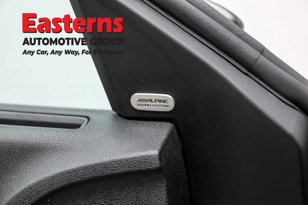 Used 2022 Gray Dodge SXT image 22