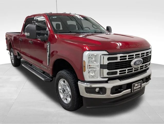 New 2026 Ruby Red Metallic Tinted Clearcoat Ford F-350® XLT image 17