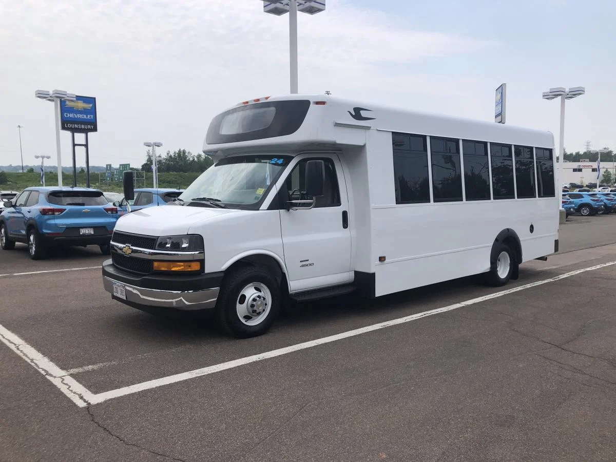 Used 2024 White Chevrolet 4500 Van 159 image 1