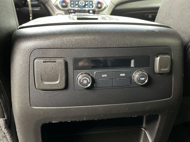 Used 2020 Summit White Chevrolet LT image 11