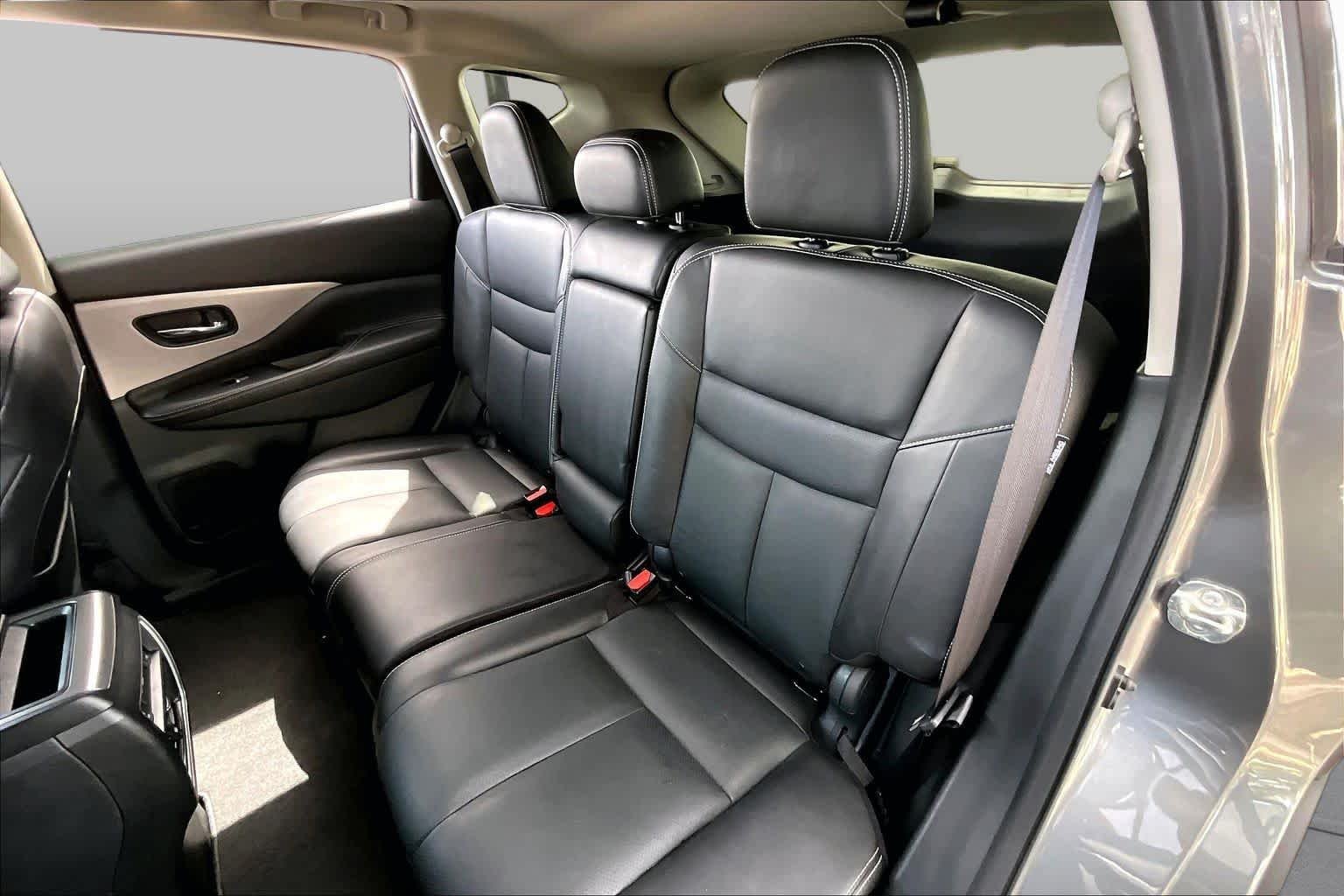 Certified Used 2020 Gun Metallic Nissan SL image 21