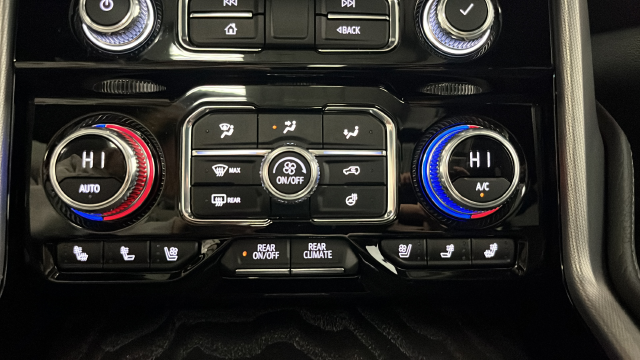 Used 2024 Sterling Metallic GMC Denali image 17